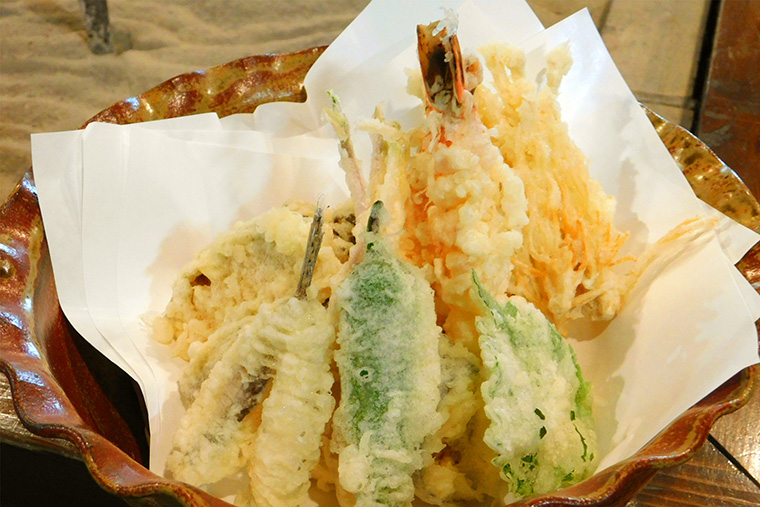 ”天麩羅盛合せ”