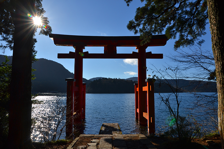 平和の鳥居