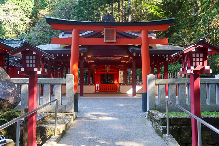 九頭龍神社本宮