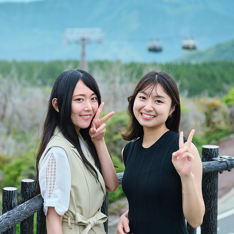 モデルのあこさんと会社員のまりさん