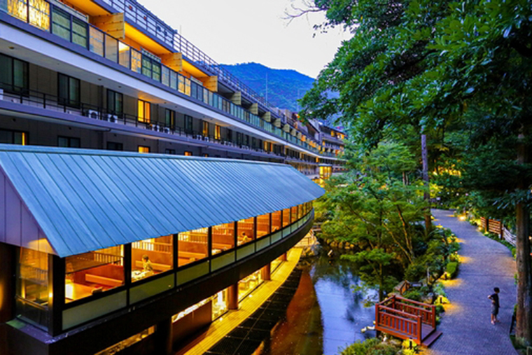 箱根湯本温泉天成園外観
