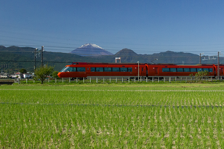 ロマンスカー