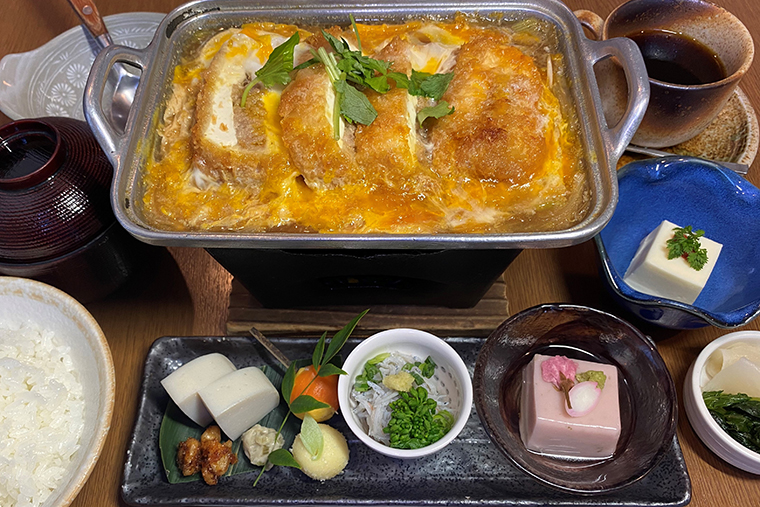 ”豆腐かつ煮御膳”