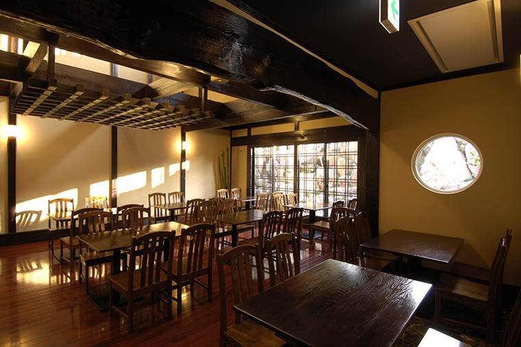 ”田むら銀かつ亭本店内観”