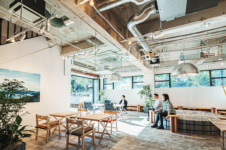 HAKONATURE BASE　店内