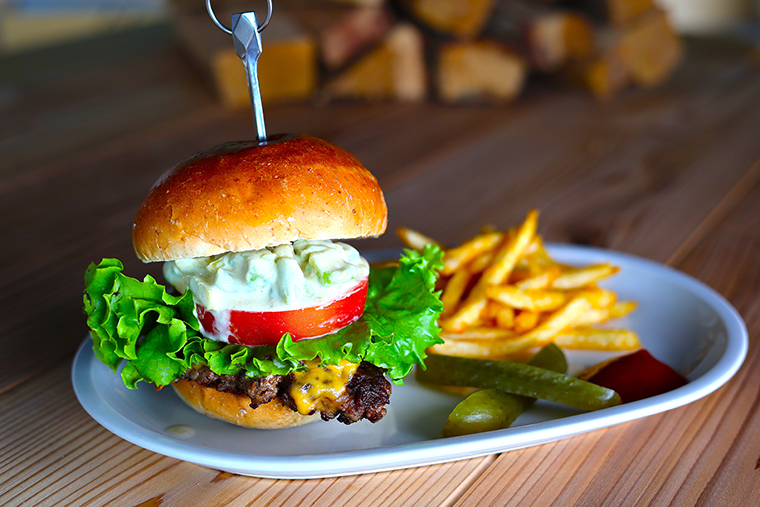 FUJIMI CAFE ハンバーガー