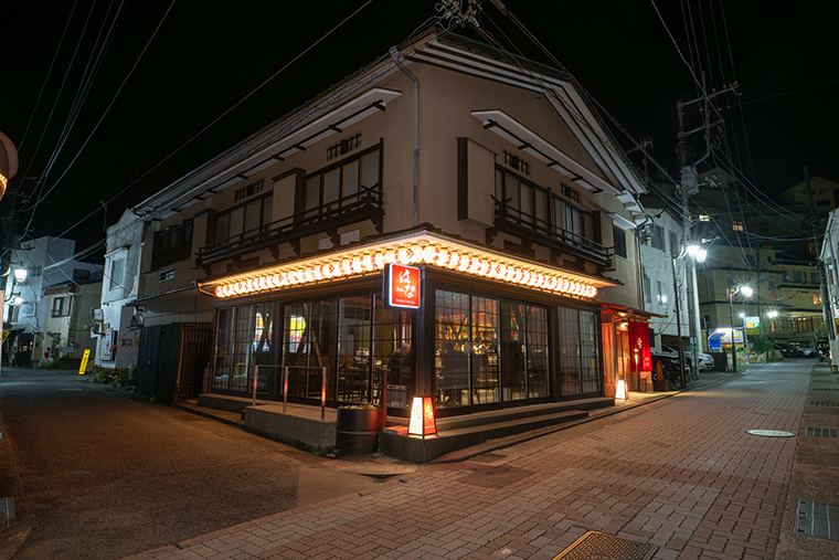 芸者カフェバー はな　外観