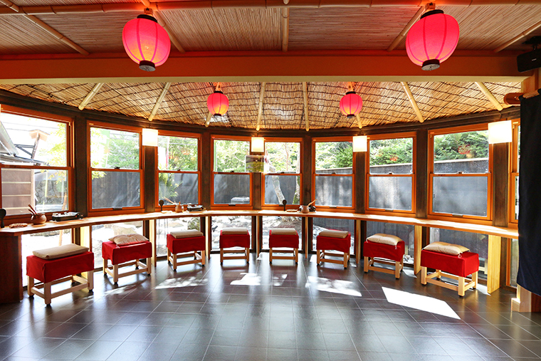 箱根とうふ茶屋 八十八　内観