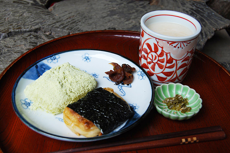 甘酒茶屋　力餅