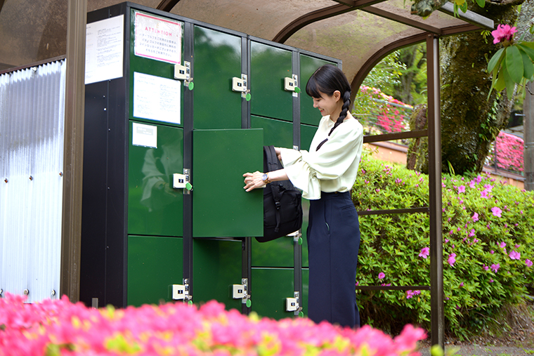 外のロッカー