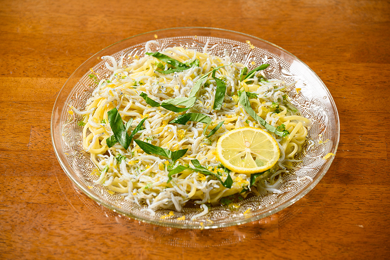 カフェテラッツアうかい 冷製シラスとレモンパスタ