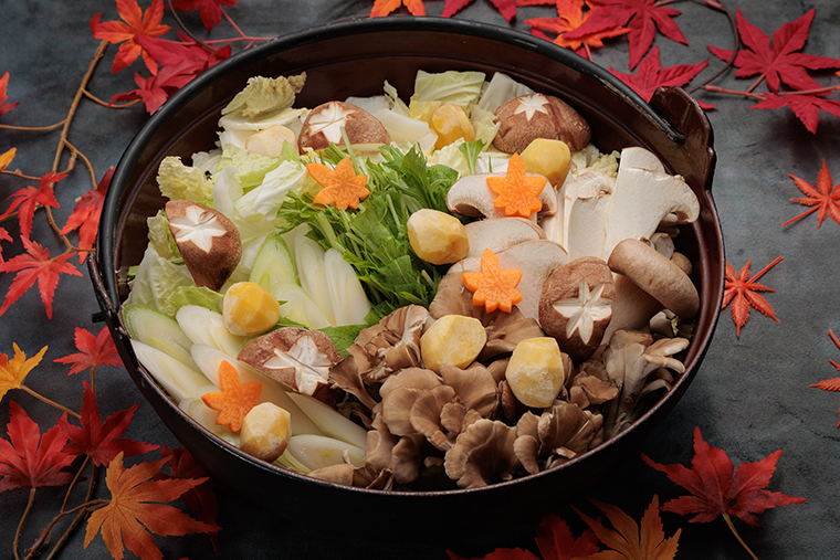 ”グリーンプラザ　秋の茸鍋”